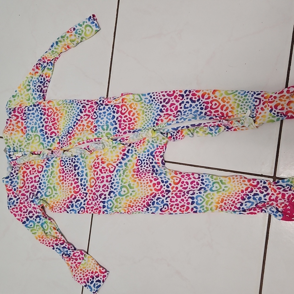 Posh Peanut Rainbow Lisa frank 6-9